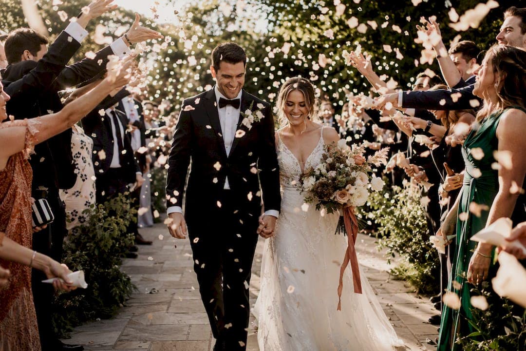 Photographer Led Confetti Checklist for Wedding Photos in Auckland
